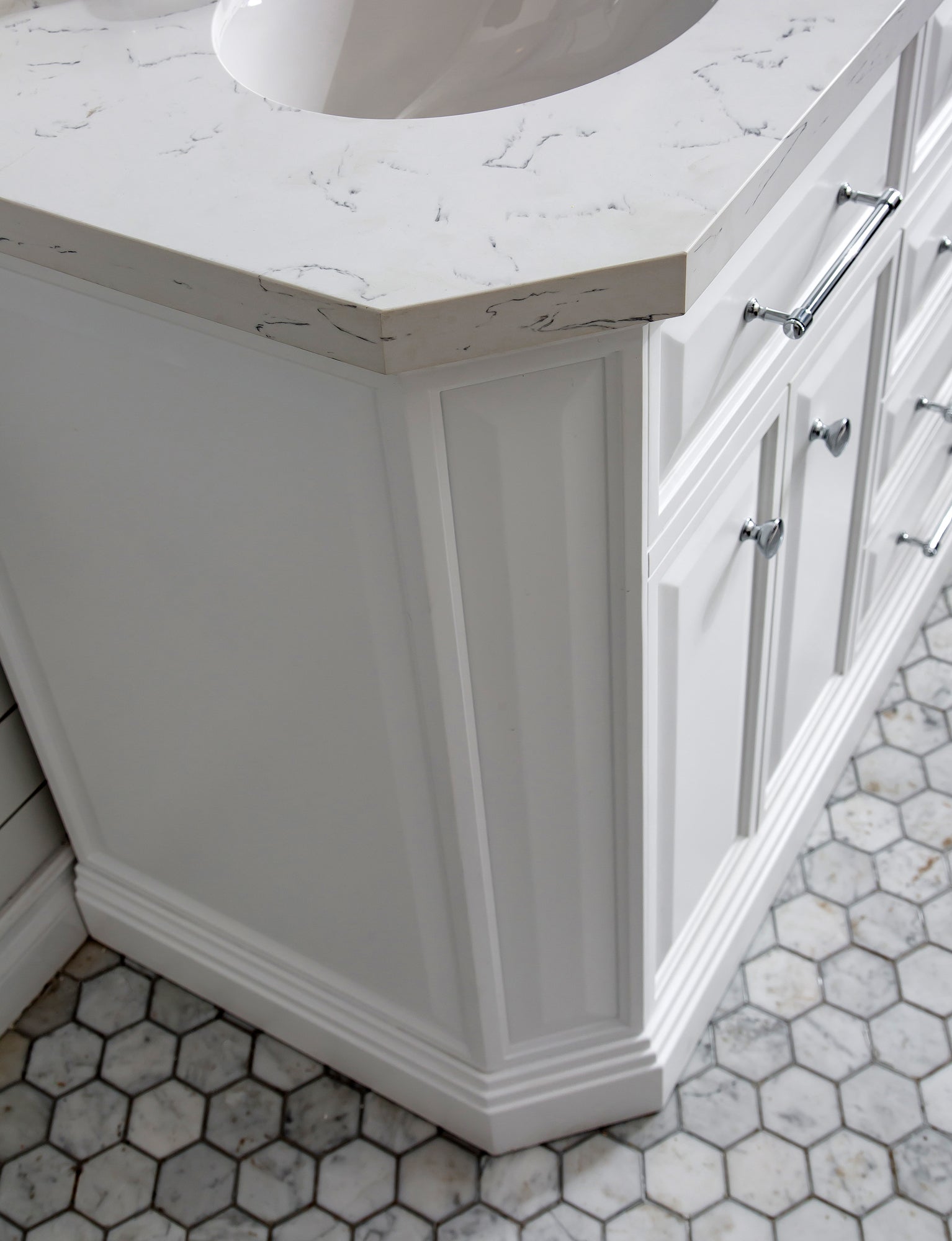 Kingston Luxe PA60QZ01PW - 60 in. x 22 in. Bathroom Vanity Quartz Top and White Basin, Pure White
