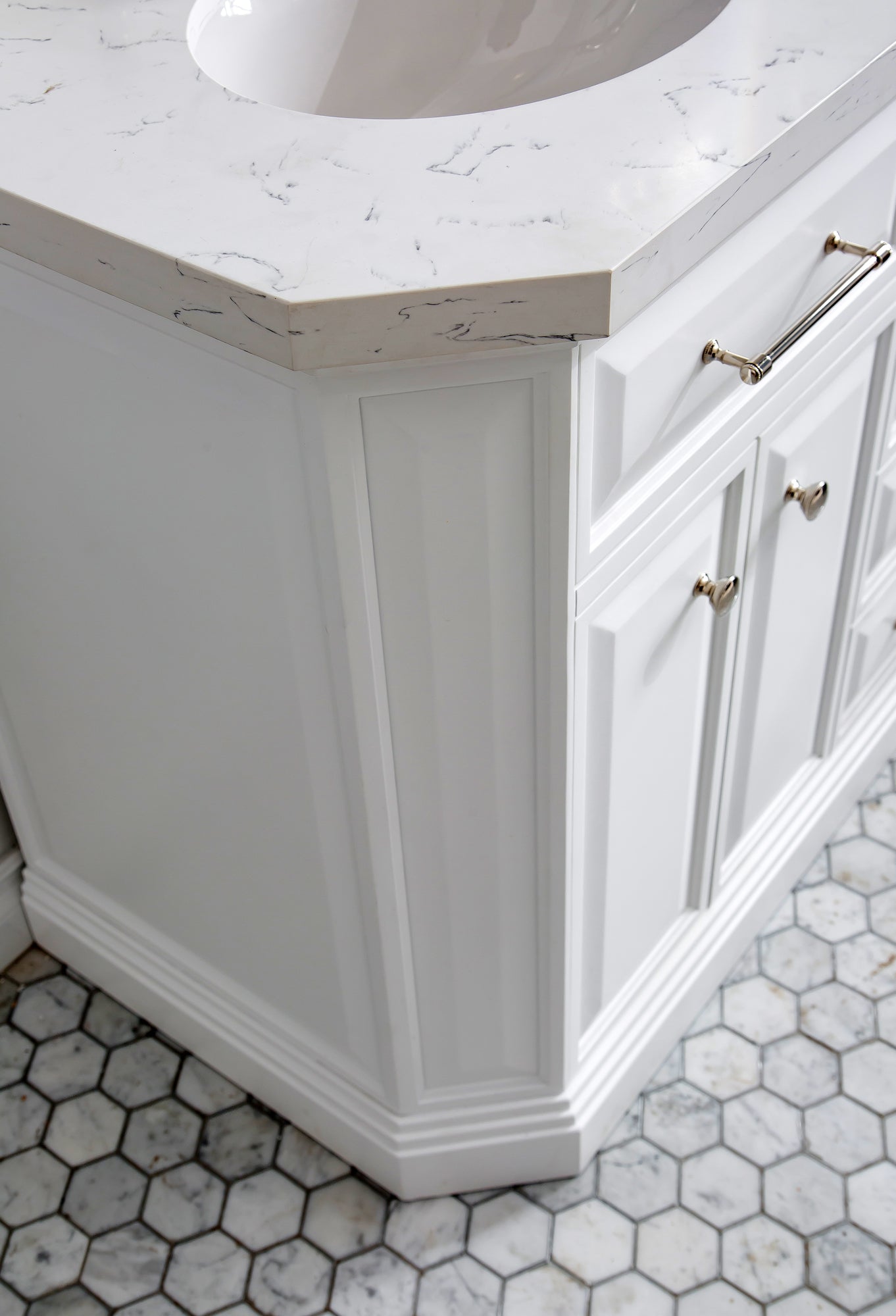 Kingston Luxe PA60QZ05PW - 60 in. x 22 in. Bathroom Vanity Quartz Top and White Basin, Pure White